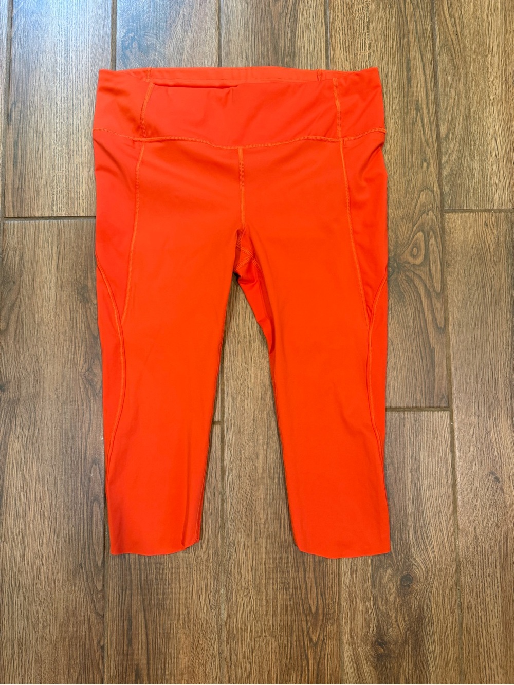 Athleta Women’s Capri Leggings Orange Solid Zip Pocket Size M